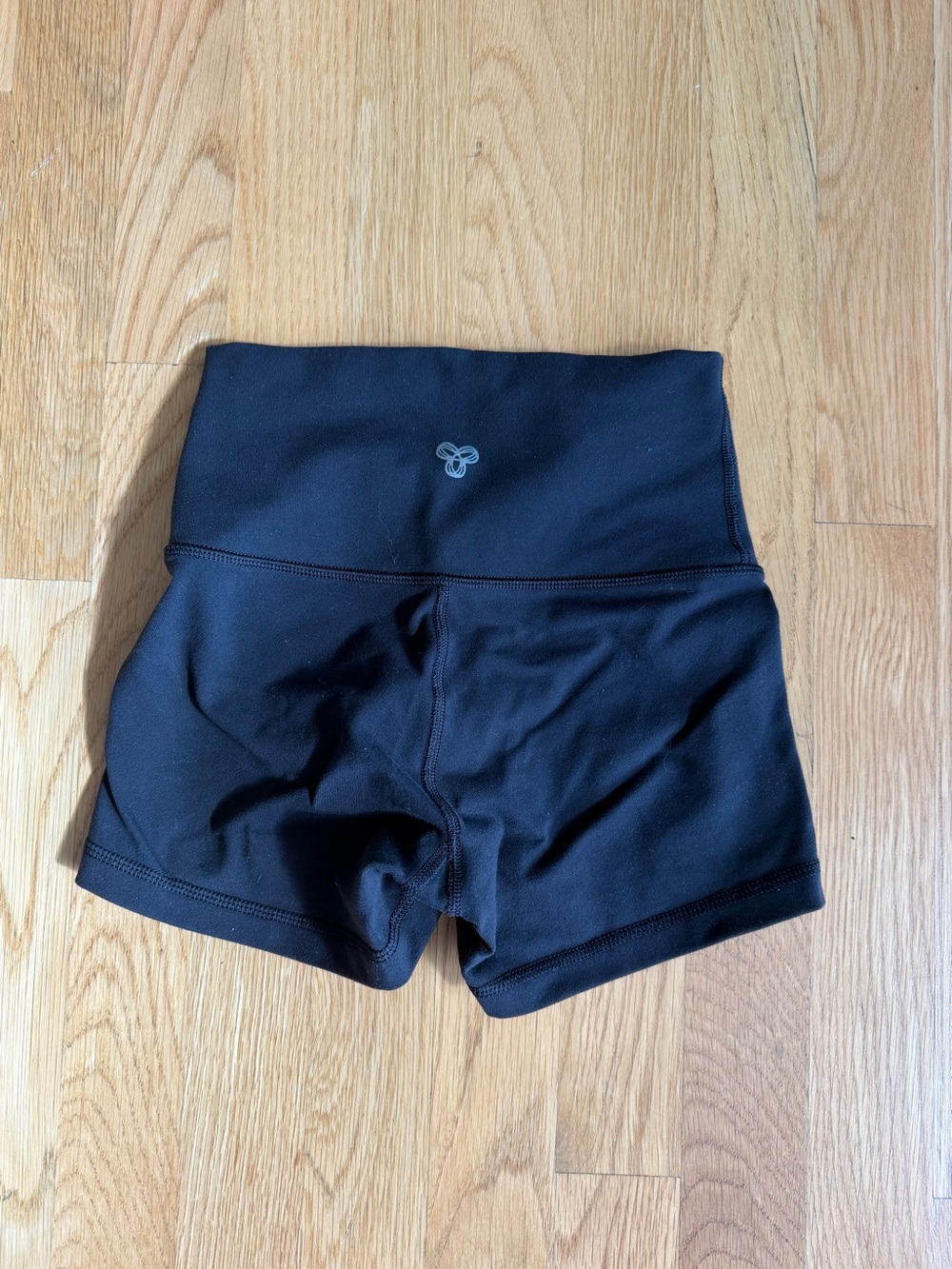 Aritiza High-Waist Black Women’s Active Shorts
